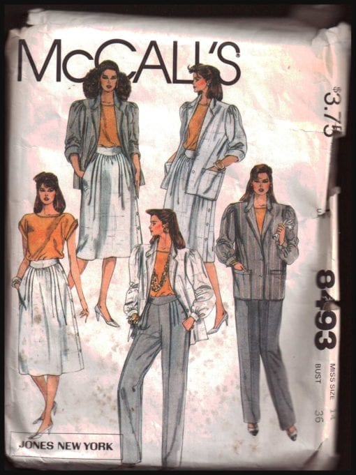 McCalls 8493 M